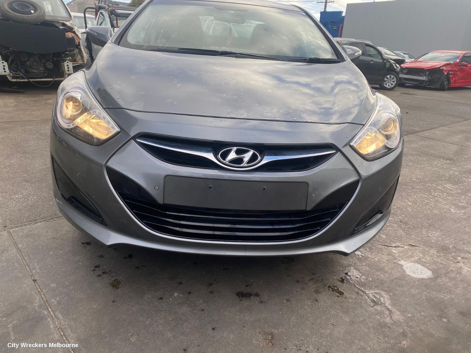 HYUNDAI I40 2014 Column