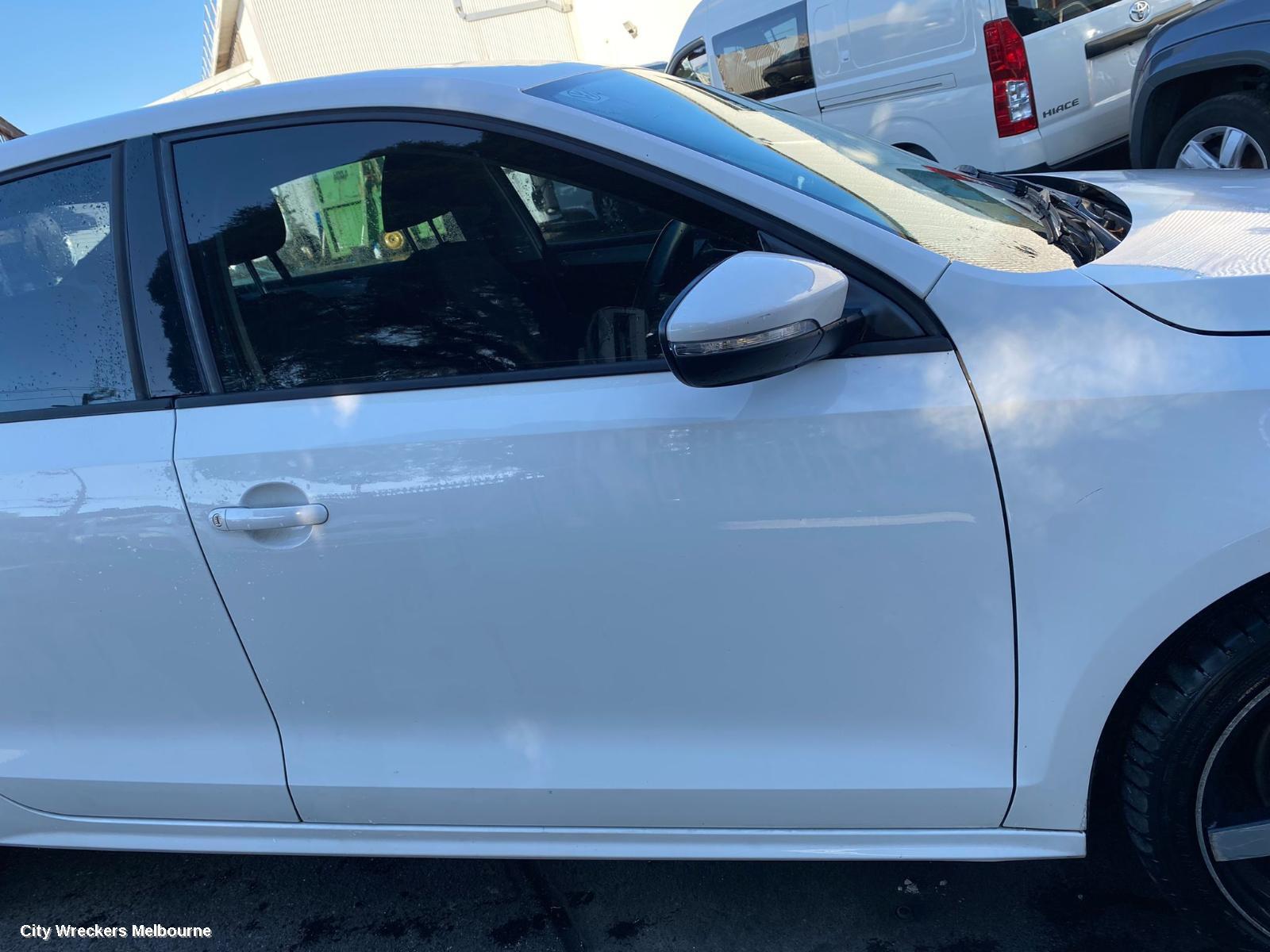 VOLKSWAGEN JETTA 2013 Jack/Tool Kit