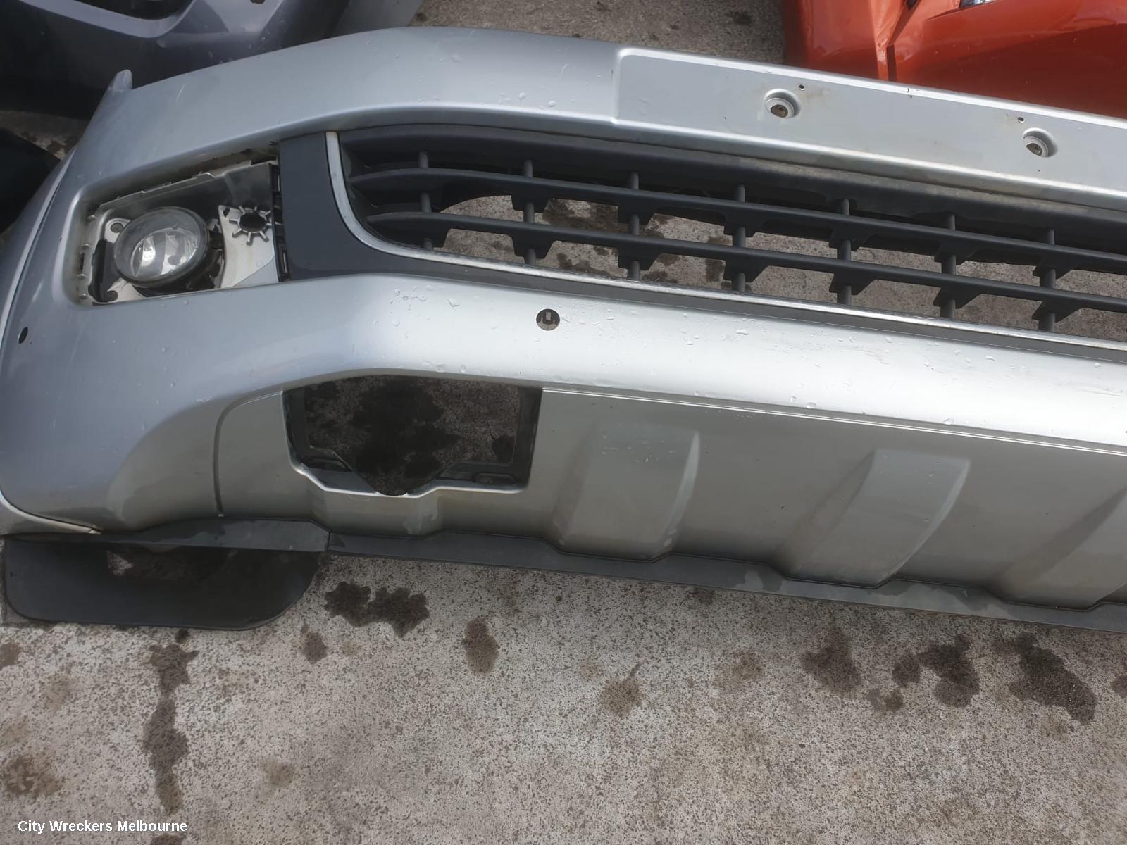 VOLKSWAGEN AMAROK 2014 Front Bumper