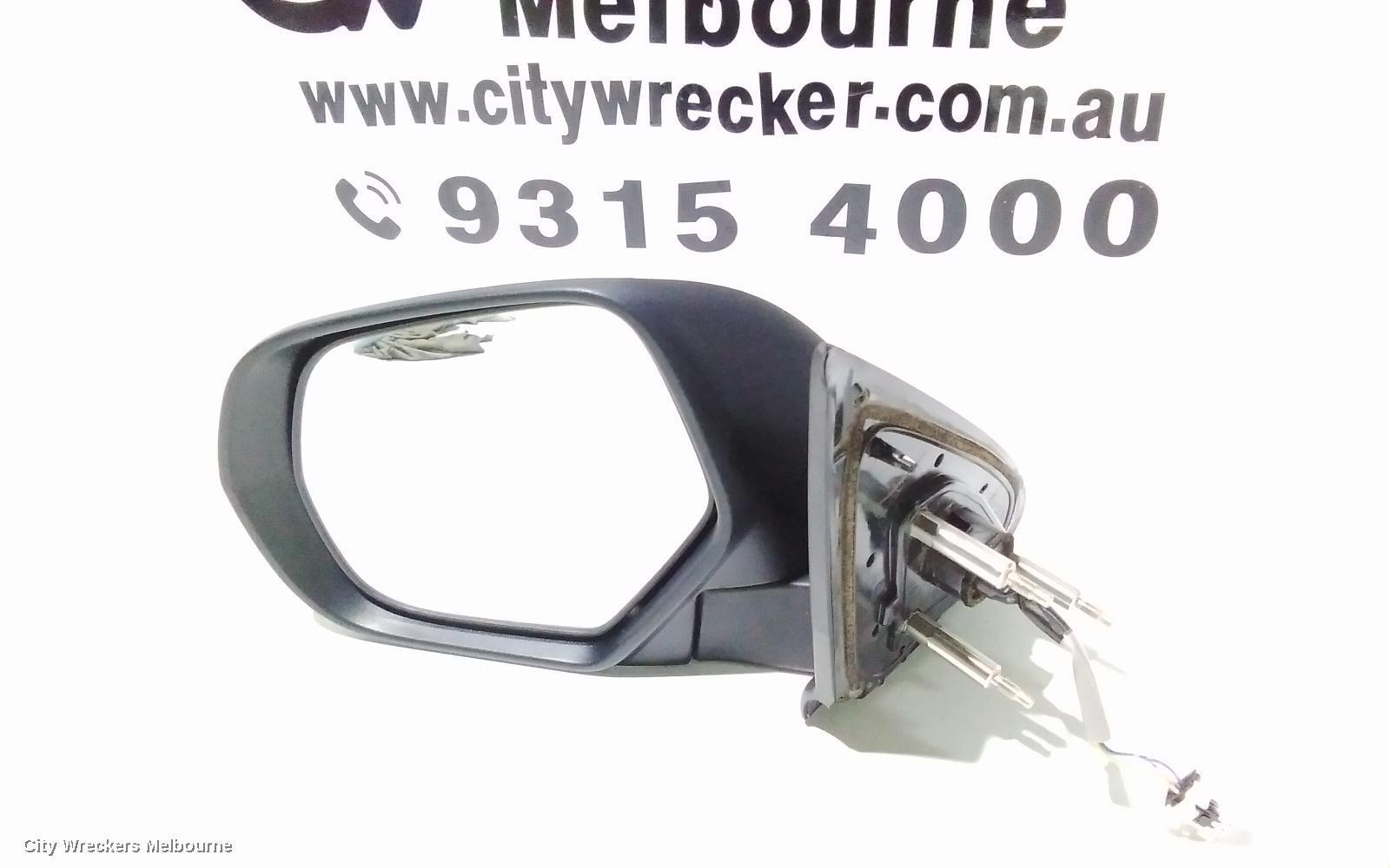 MITSUBISHI TRITON 2019 Left Door Mirror