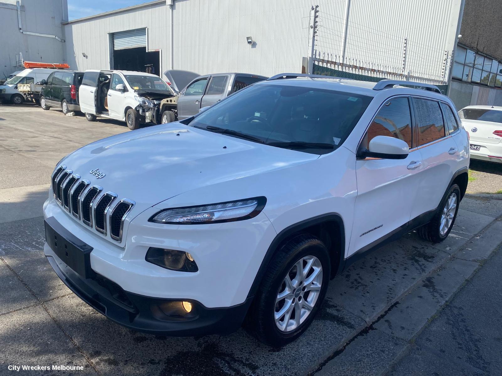 JEEP CHEROKEE 2016 Left Front Hub Assembly