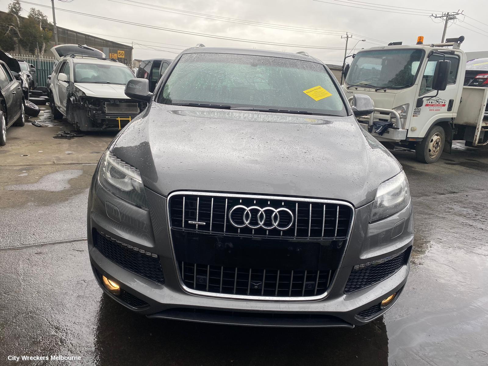 AUDI Q7 2013 Instrument Cluster