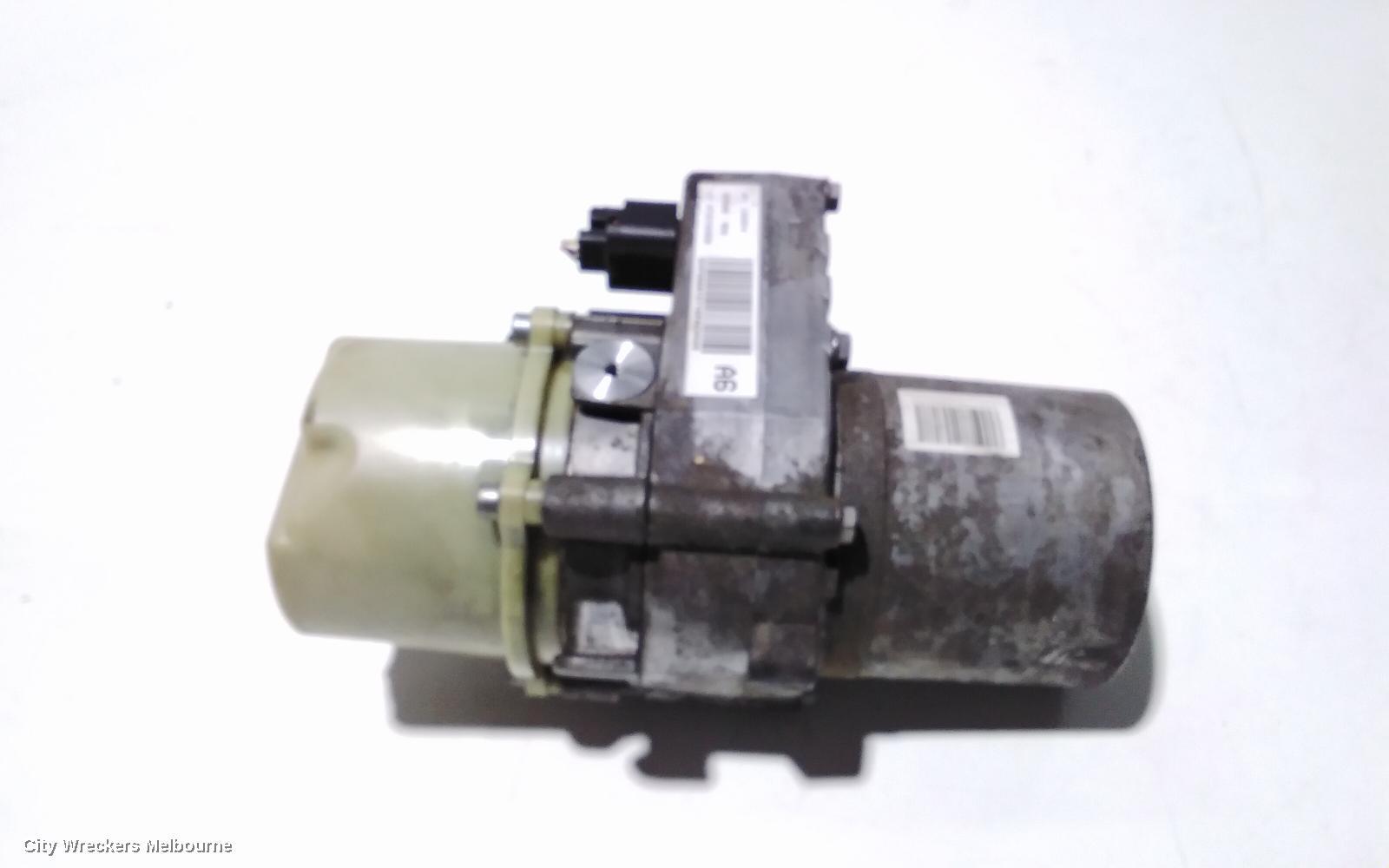 CHRYSLER 300C 2014 Steering Pump