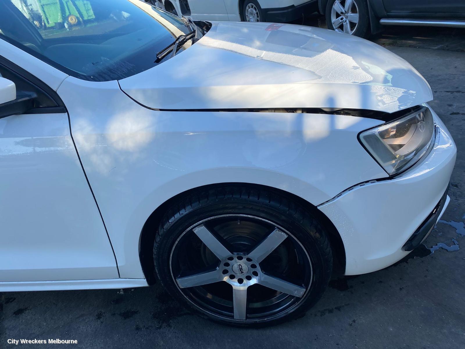 VOLKSWAGEN JETTA 2013 Jack/Tool Kit