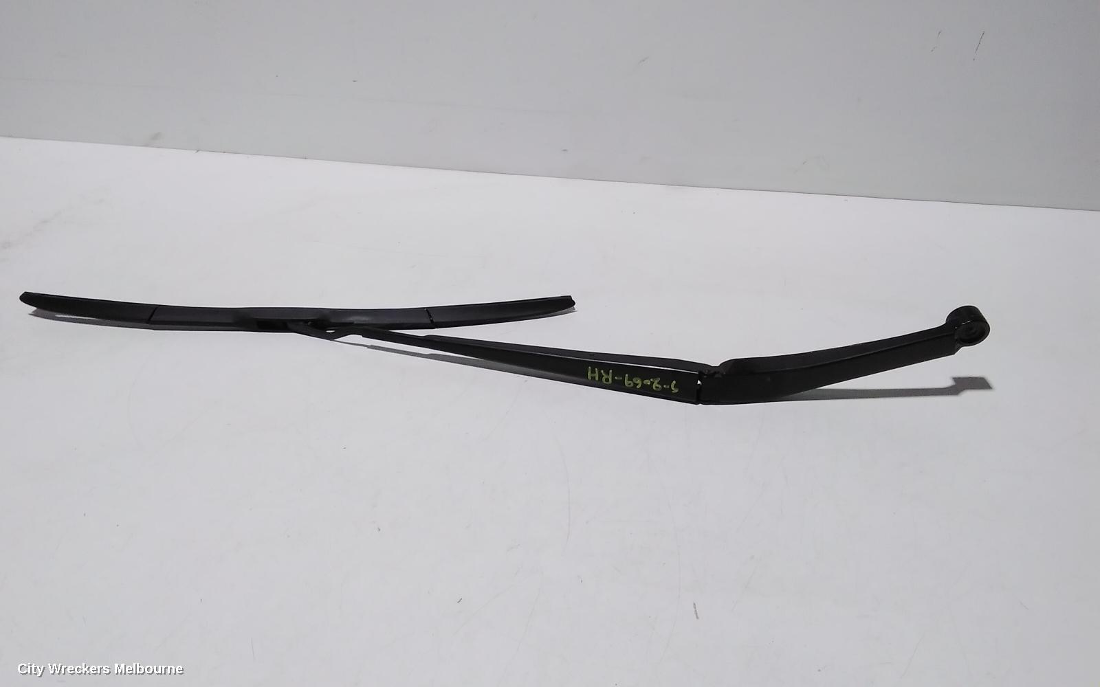 TOYOTA HIACE 2020 Wiper Arm
