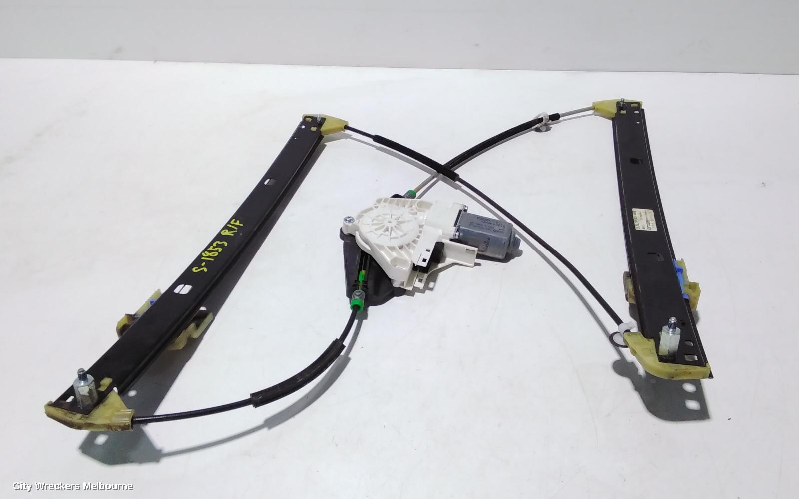 AUDI Q5 2011 Right Front Window Reg/Motor