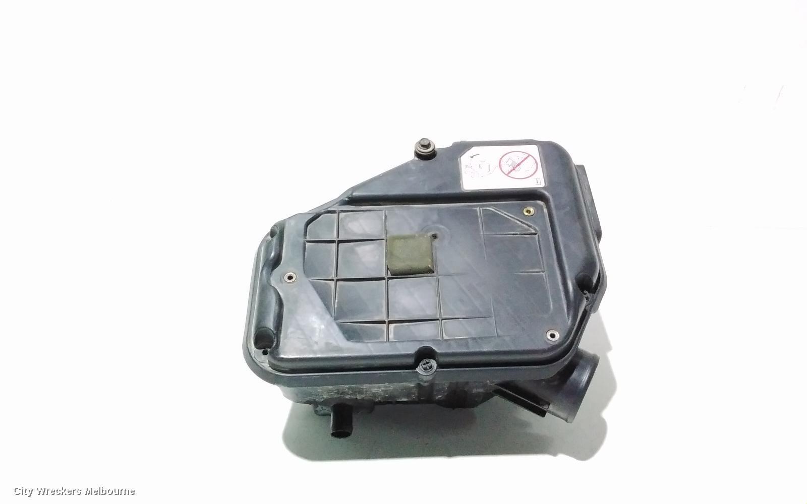 JEEP COMPASS 2013 Air Cleaner/Box