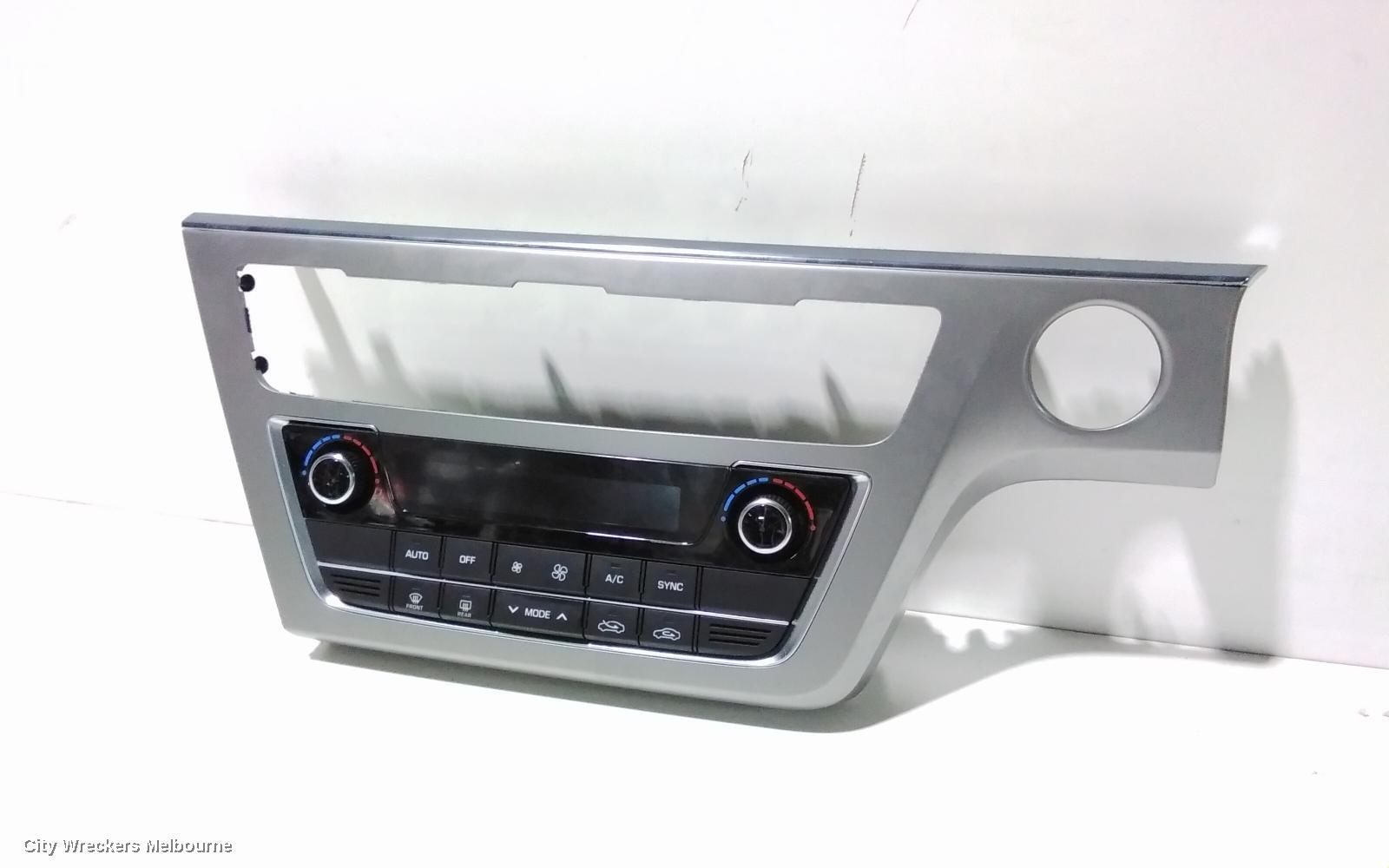 HYUNDAI SONATA 2015 Heater/Ac Controls