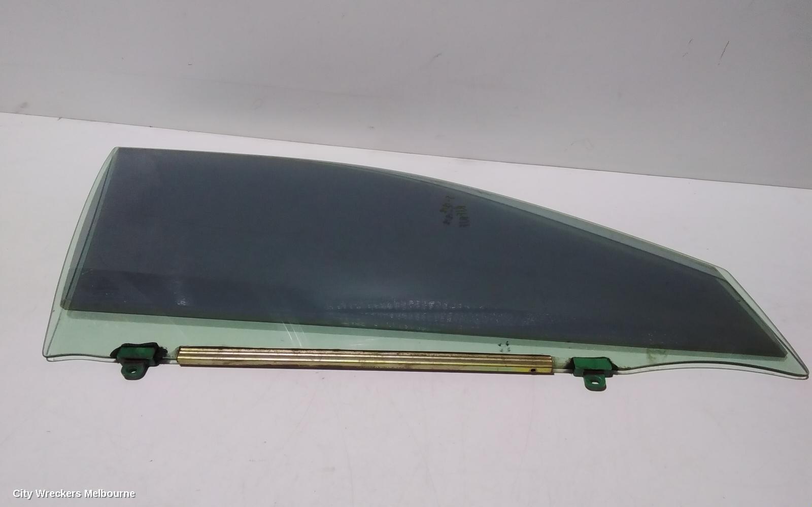 LEXUS ES300 (92-05) 2005 Right Front Door Window