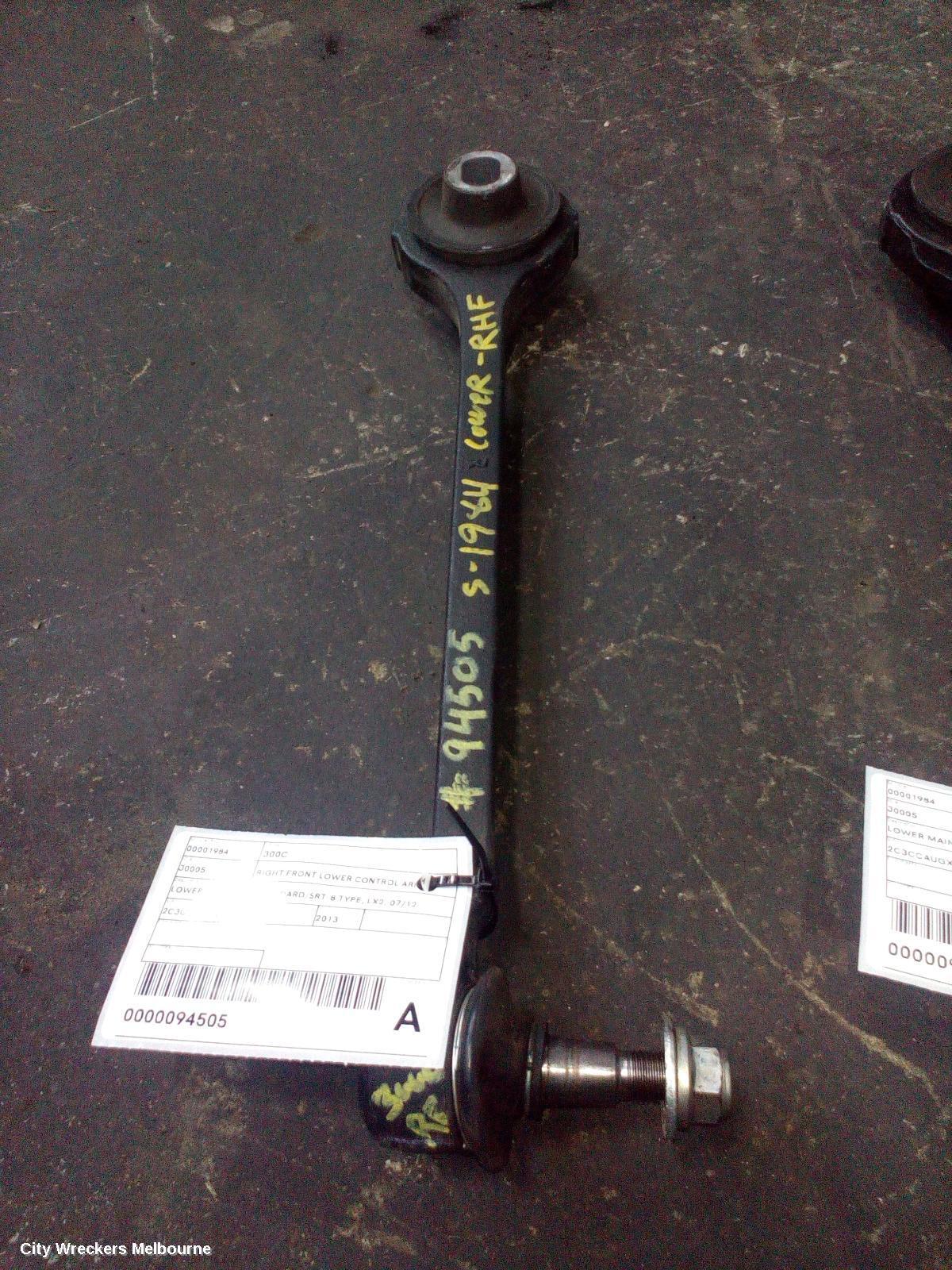 CHRYSLER 300C 2013 Right Front Lower Control Arm