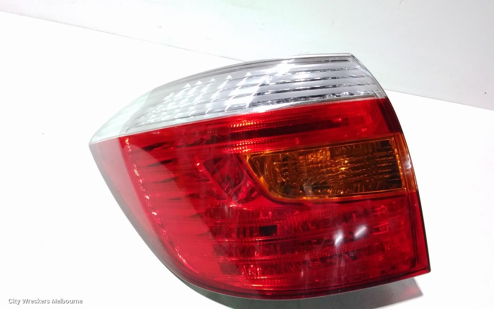 TOYOTA KLUGER 2009 Left Taillight