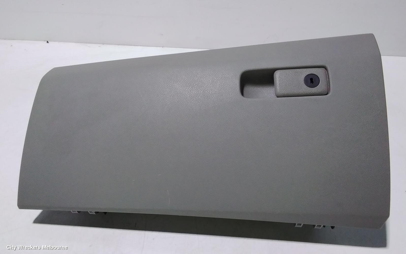 KIA CARNIVAL/GRAND CARNIVAL 2018 Glove Box