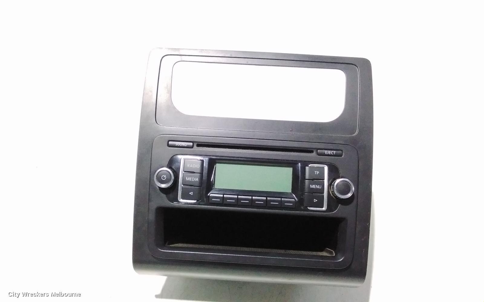 VOLKSWAGEN CADDY 2011 Radio/Cd/Dvd/Sat/Tv