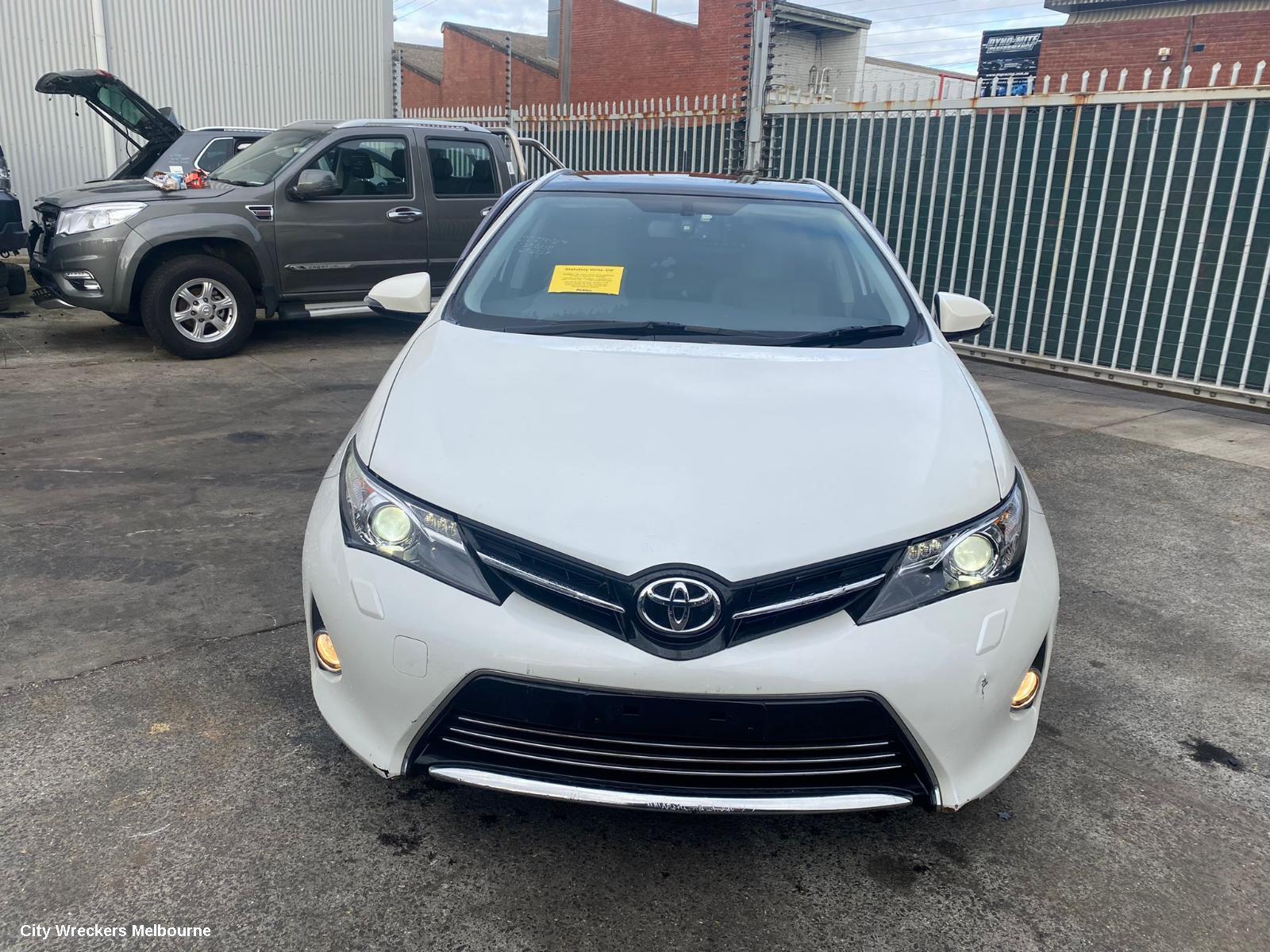 TOYOTA COROLLA 2014 Column