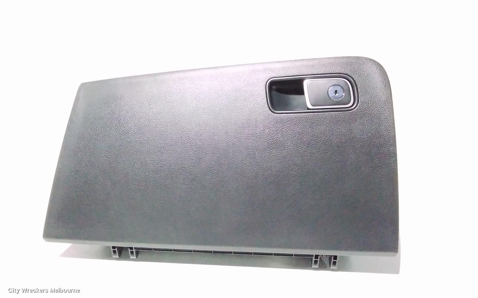 HYUNDAI GENESIS 2016 Glove Box