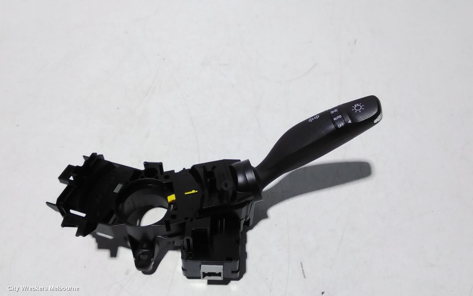 HYUNDAI GENESIS 2016 Combination Switch