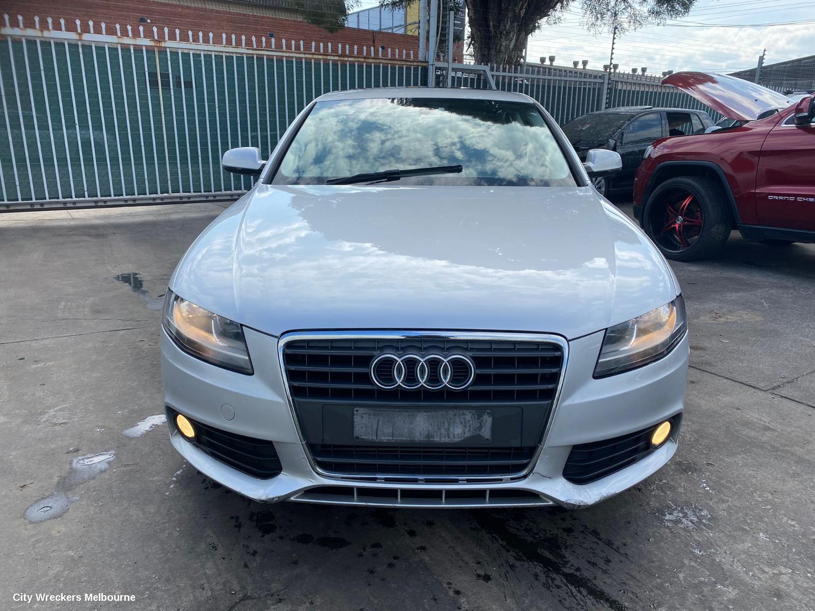 AUDI A4 2009 Left Headlamp