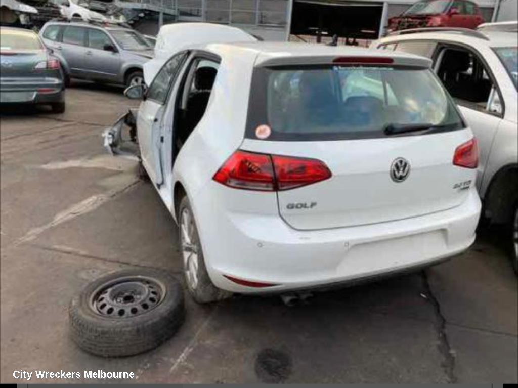 VOLKSWAGEN GOLF 2014 Left Door Mirror
