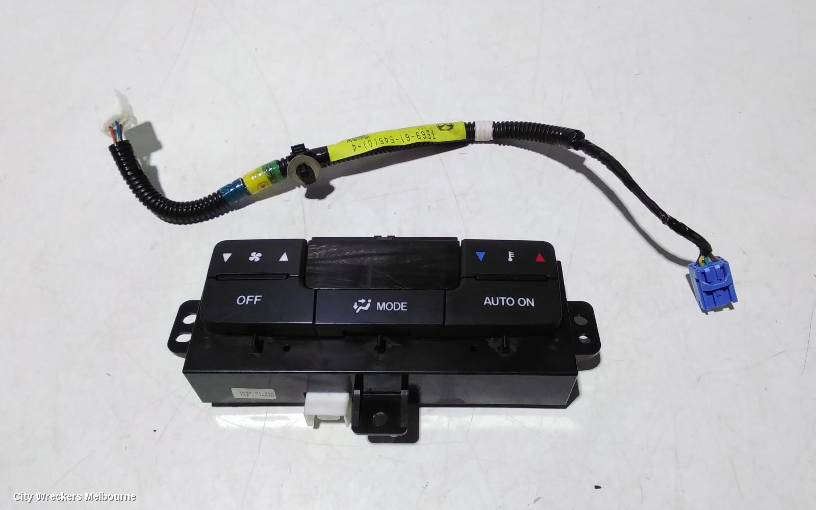 MAZDA CX9 2011 Heater/Ac Controls
