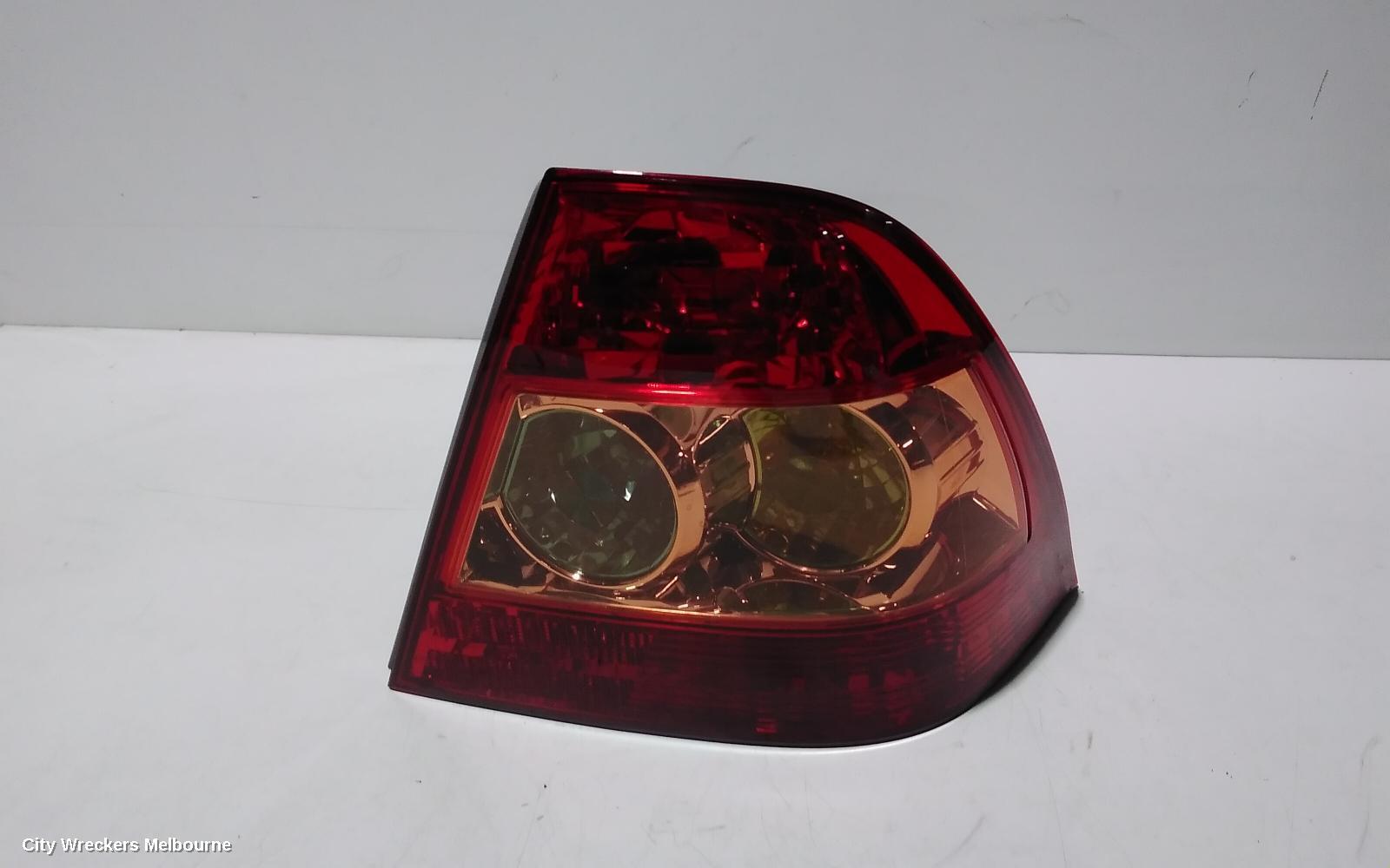 TOYOTA COROLLA 2005 Right Taillight
