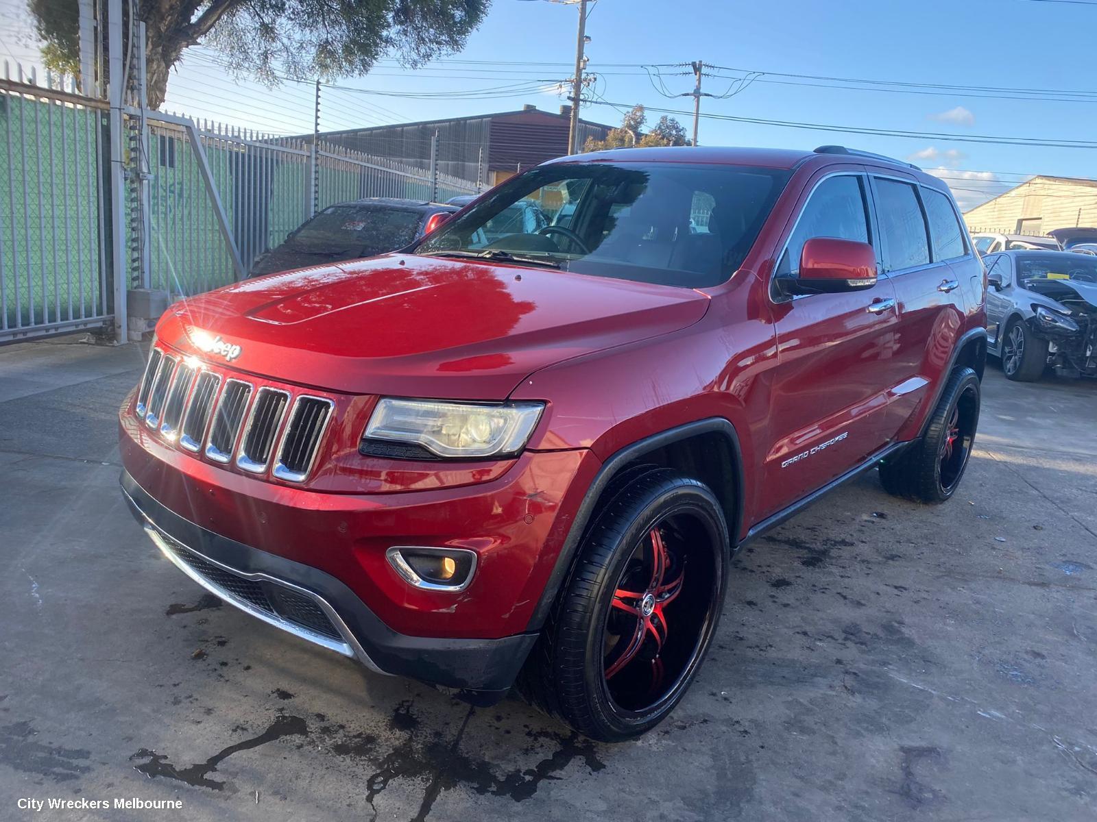 JEEP GRANDCHEROKEE 2014 Bonnet