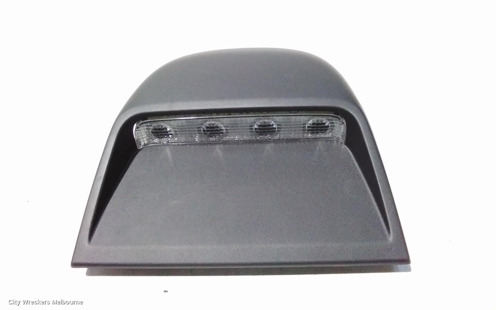 SUBARU IMPREZA 2016 High Level Stoplight