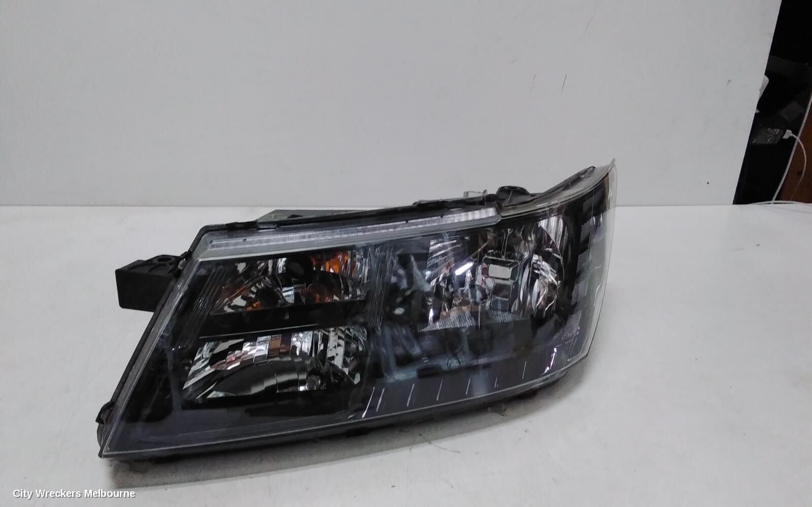 DODGE JOURNEY 2016 Left Headlamp