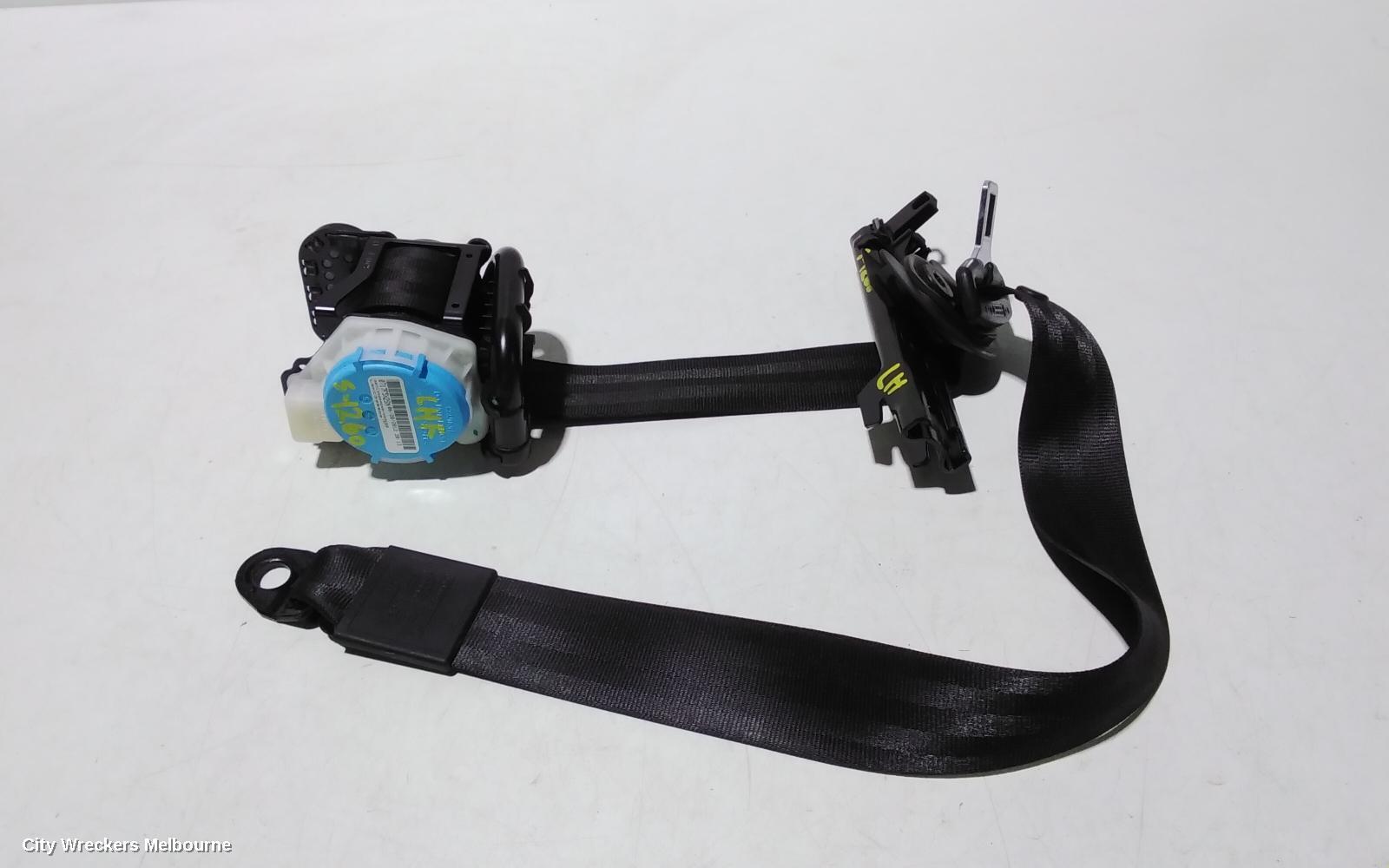 AUDI Q3 2012 Seatbelt/Stalk