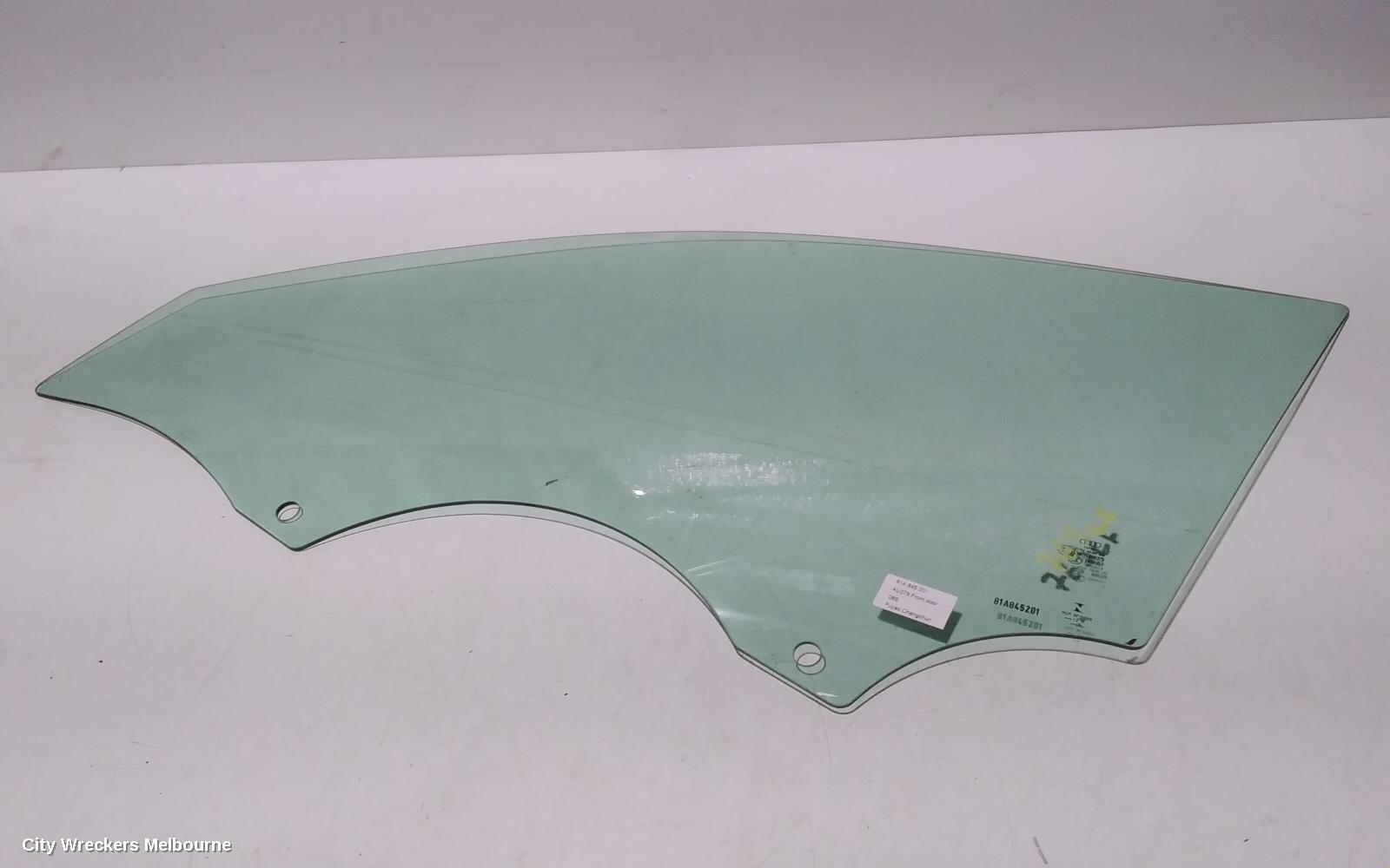 AUDI Q2 2017 Left Front Door Window