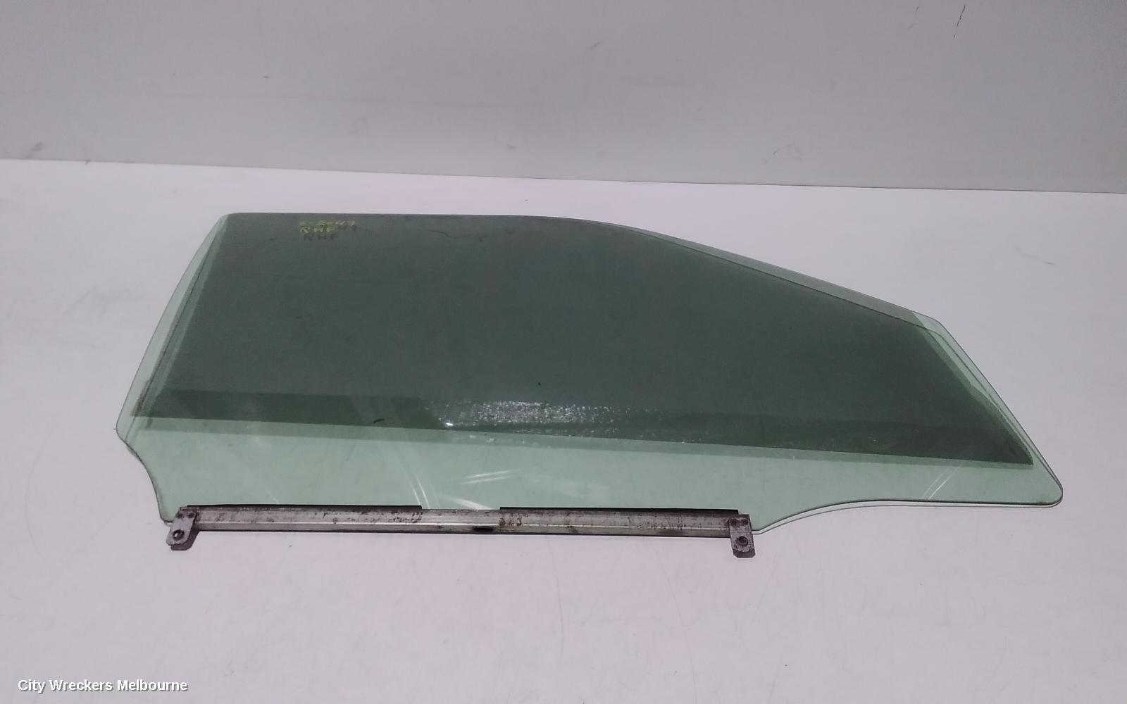 SUZUKI SWIFT 2008 Right Front Door Window