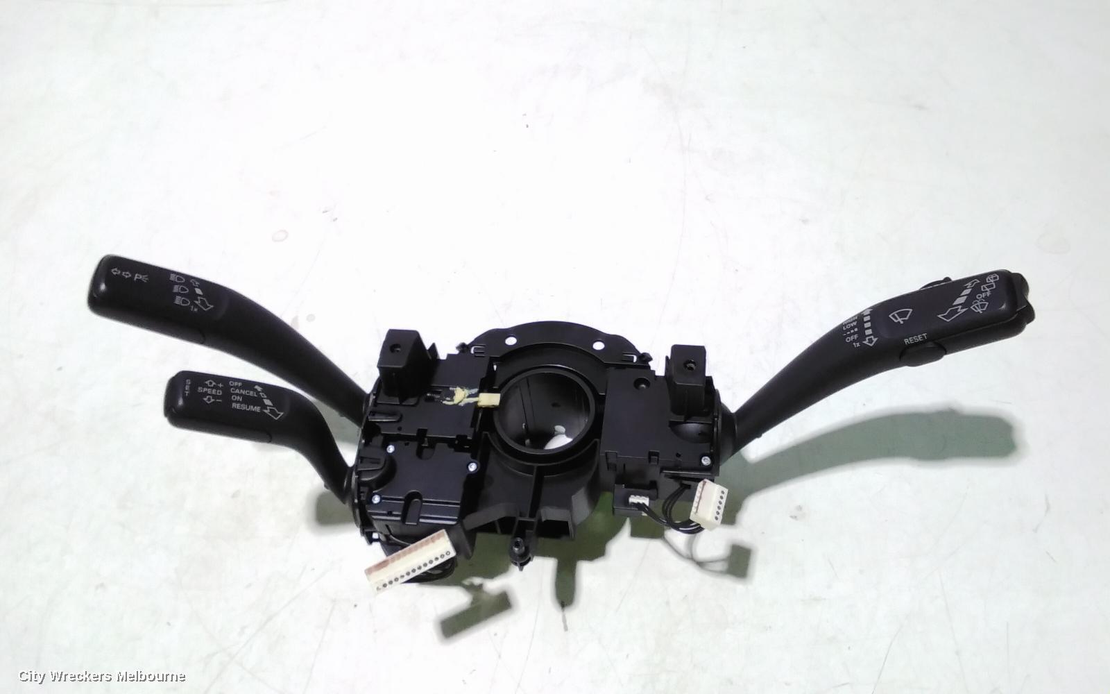AUDI Q5 2011 Combination Switch
