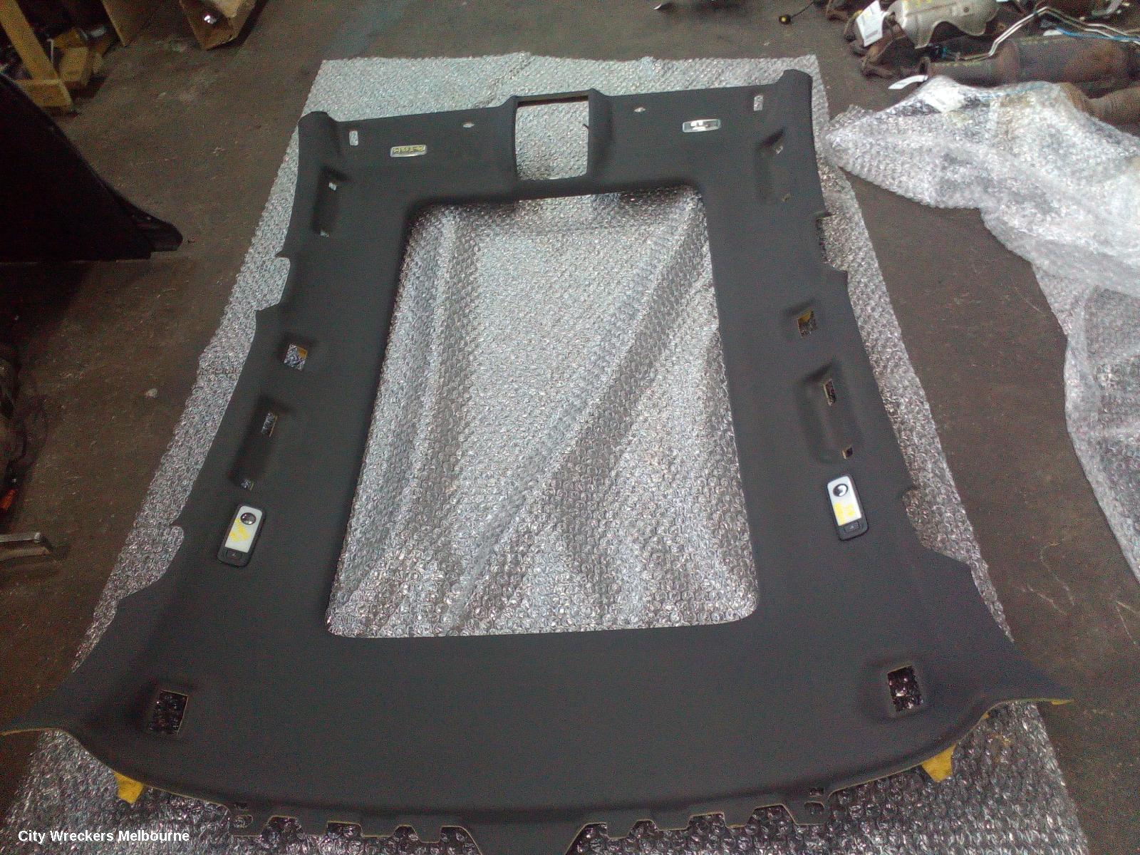 AUDI Q5 2011 Hoodlining