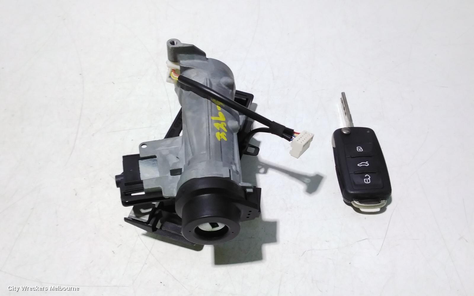 SKODA OCTAVIA 2013 Ignition W/ Key