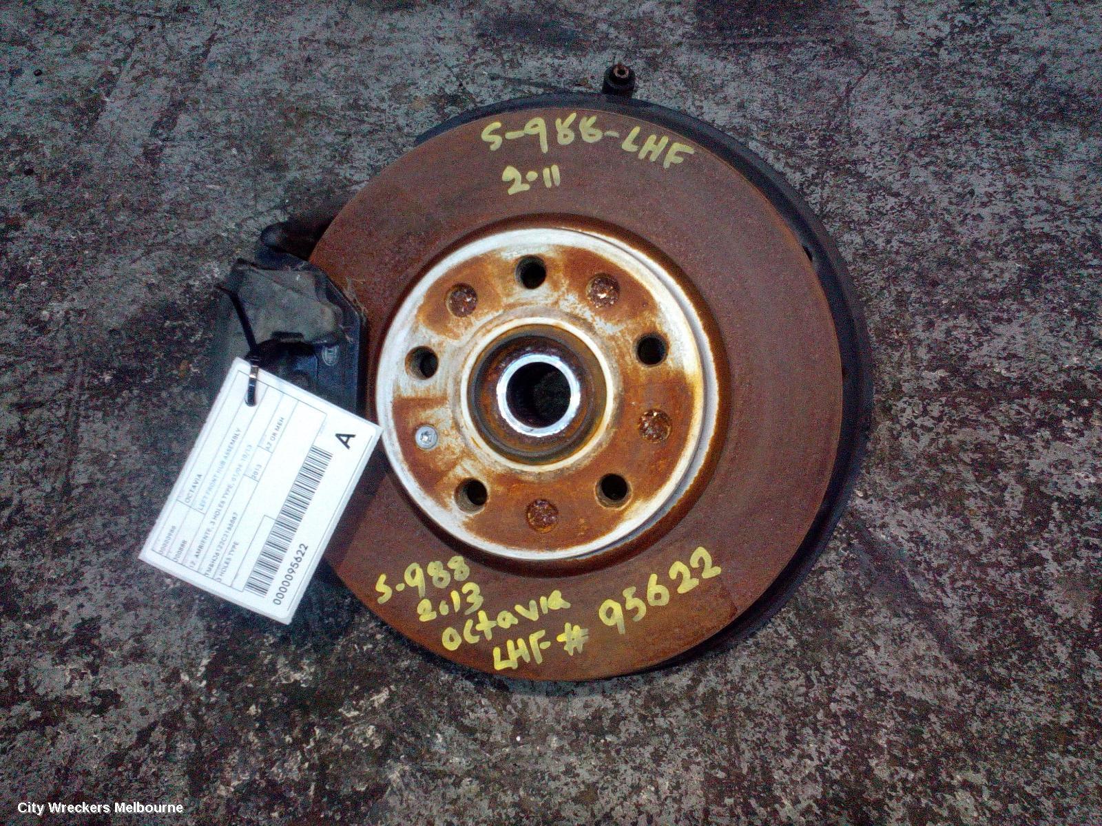 SKODA OCTAVIA 2013 Left Front Hub Assembly