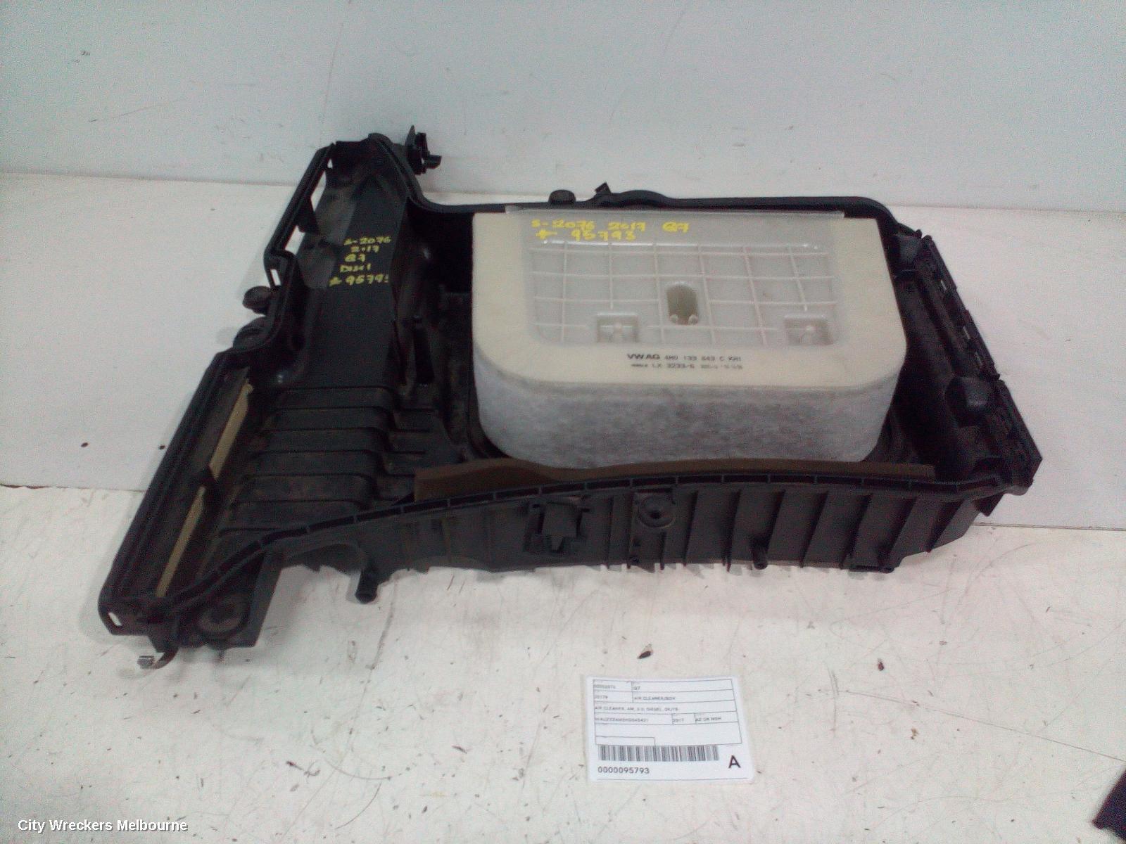 AUDI Q7 2017 Air Cleaner/Box