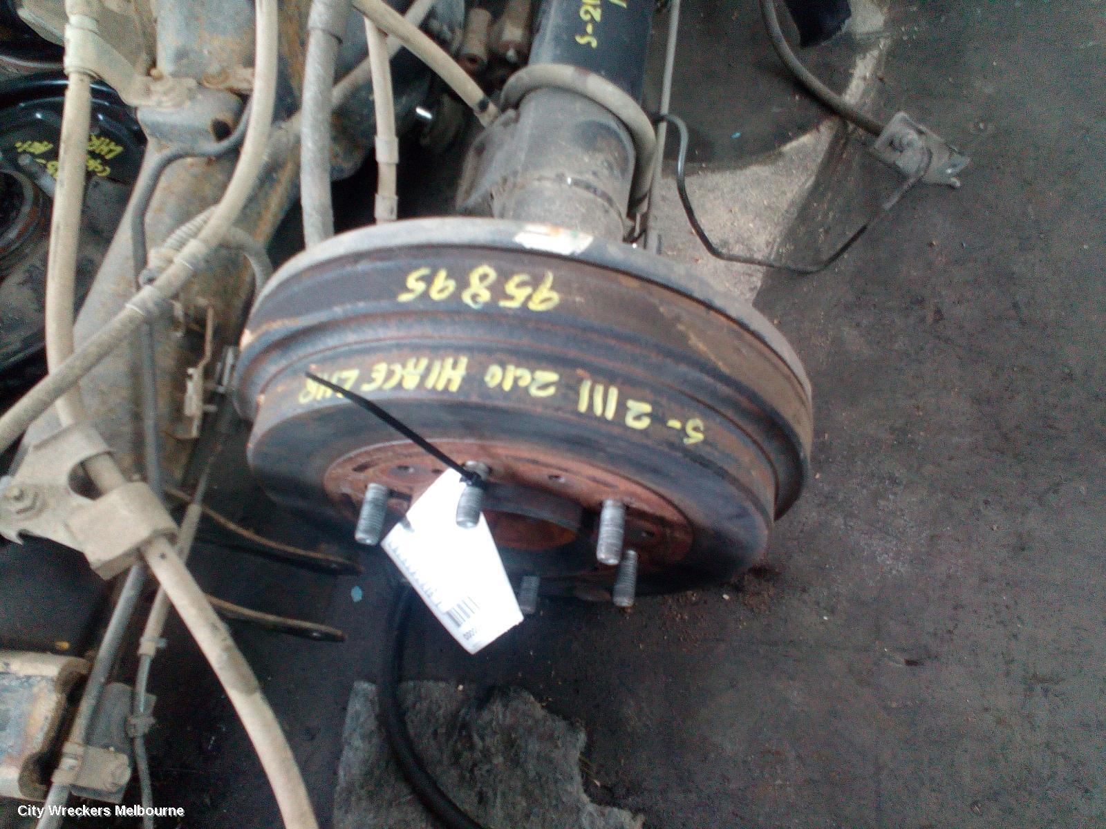 TOYOTA HIACE 2010 Axle