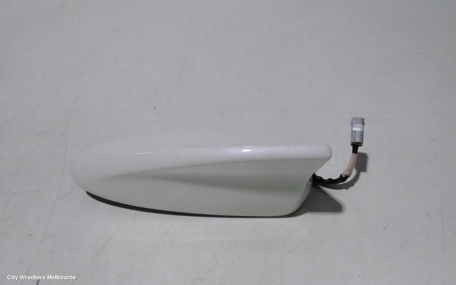 MAZDA CX3 2018 Antenna