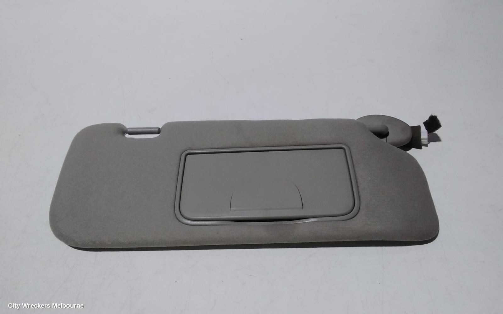 Holden captiva sun visor deals