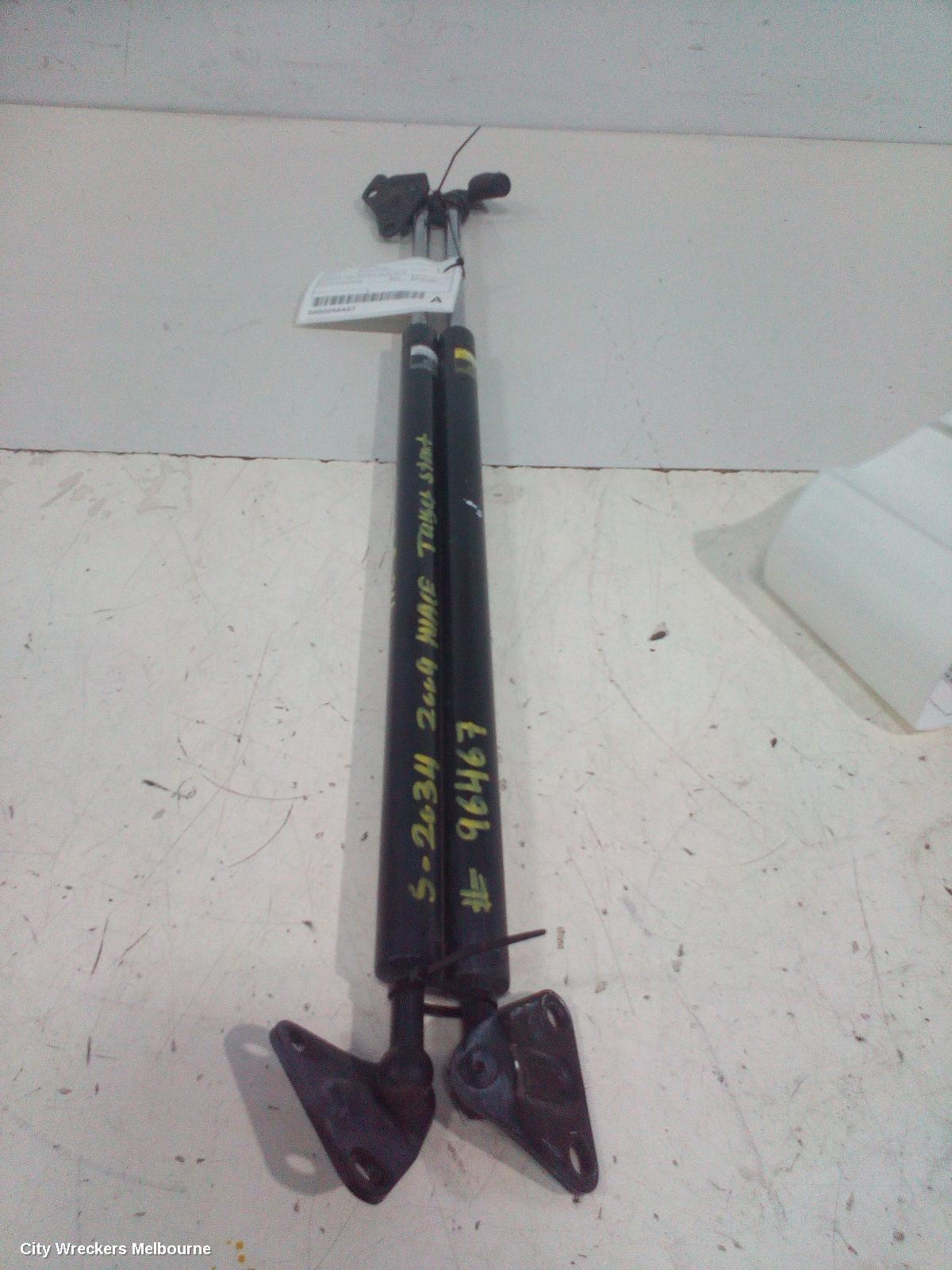 TOYOTA HIACE 2009 Hatch Strut