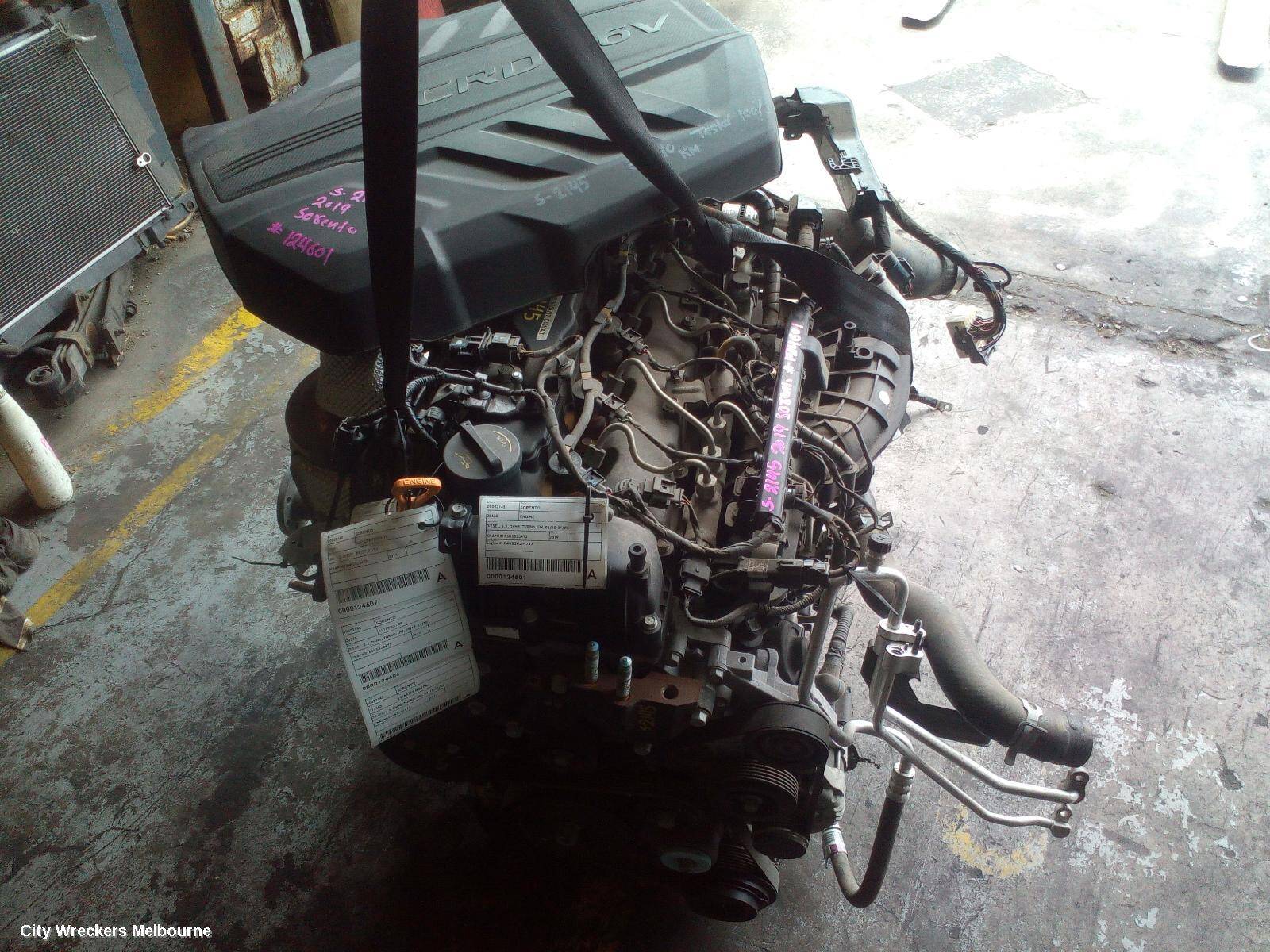 KIA SORENTO 2019 Engine