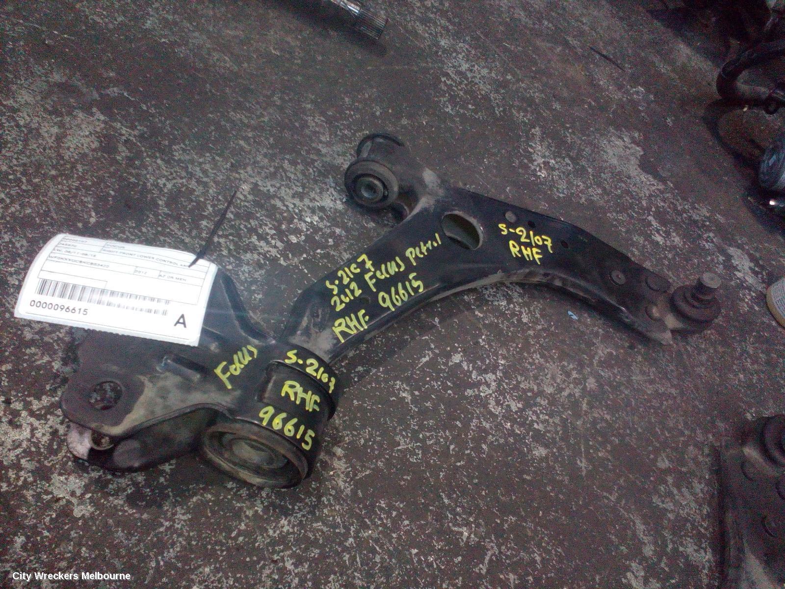 FORD FOCUS 2012 Right Front Lower Control Arm