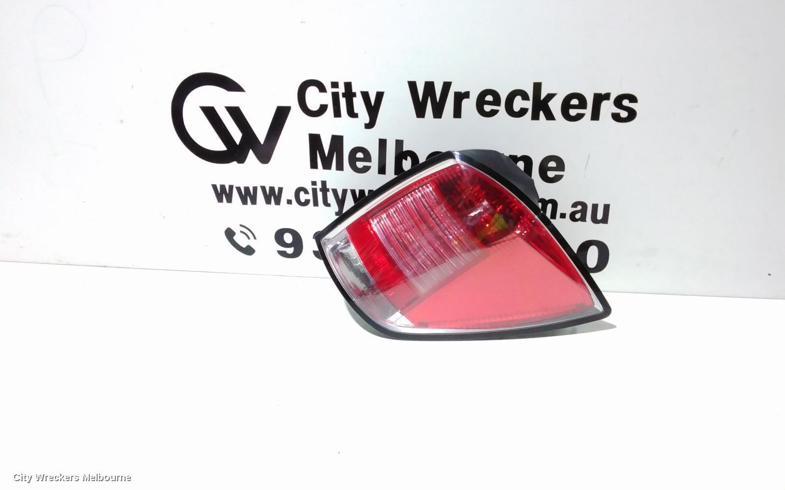 HOLDEN ASTRA 2006 Right Taillight