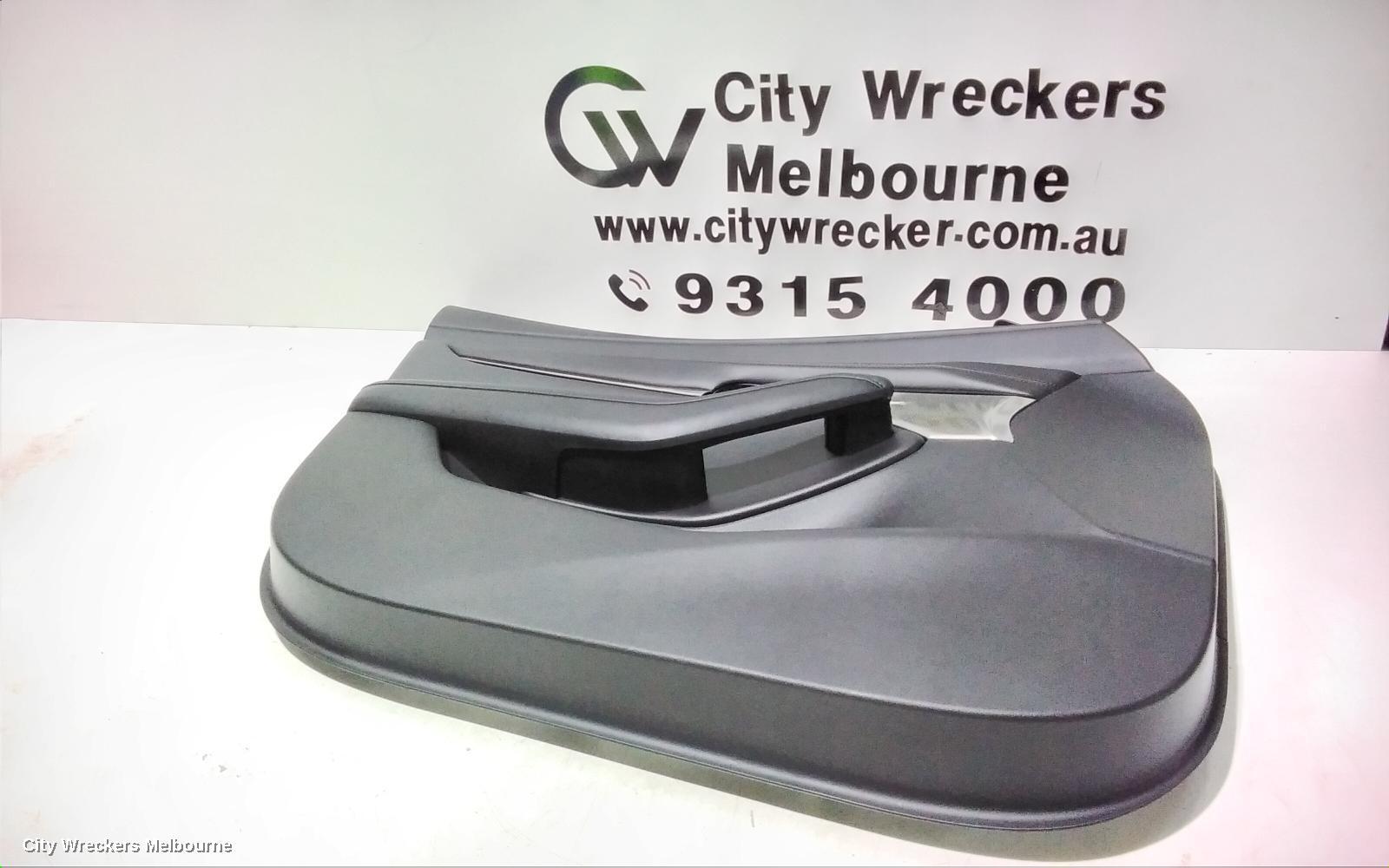 MAZDA 3 2020 Door Trim