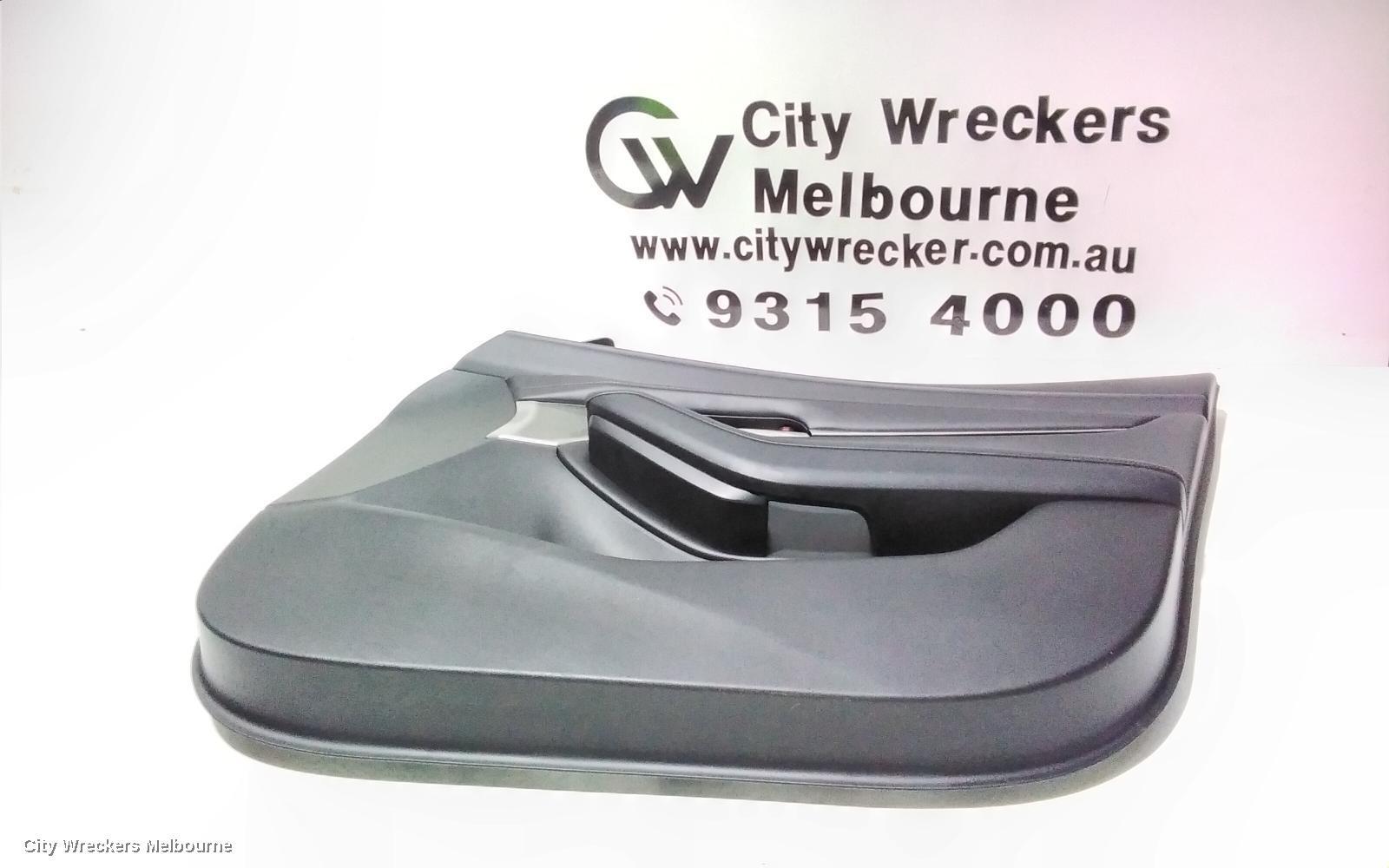 MAZDA 3 2020 Door Trim