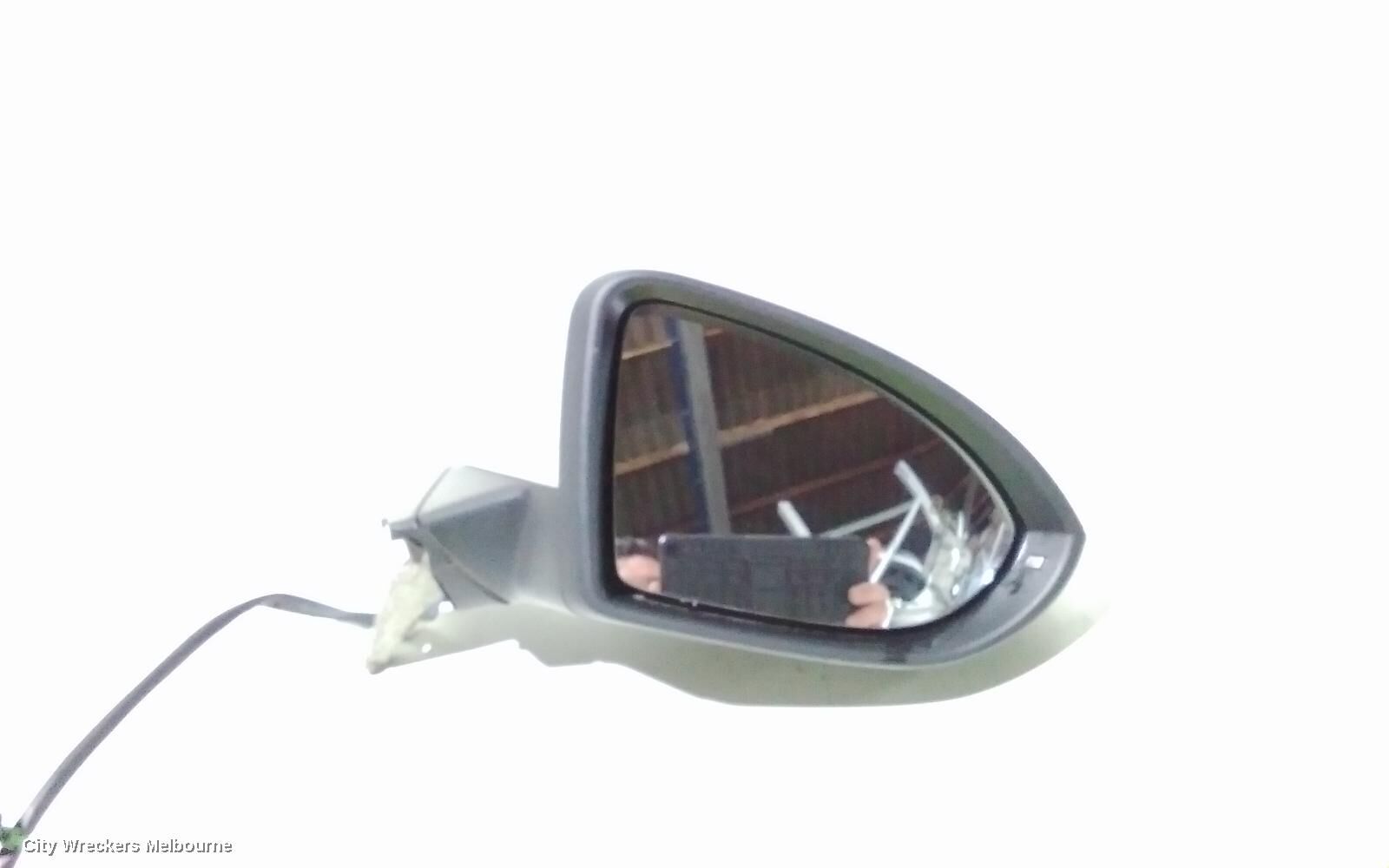 VOLKSWAGEN GOLF 2016 Right Door Mirror