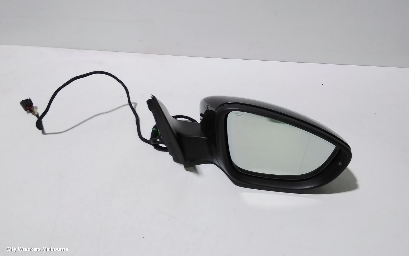 VOLKSWAGEN PASSAT 2012 Right Door Mirror