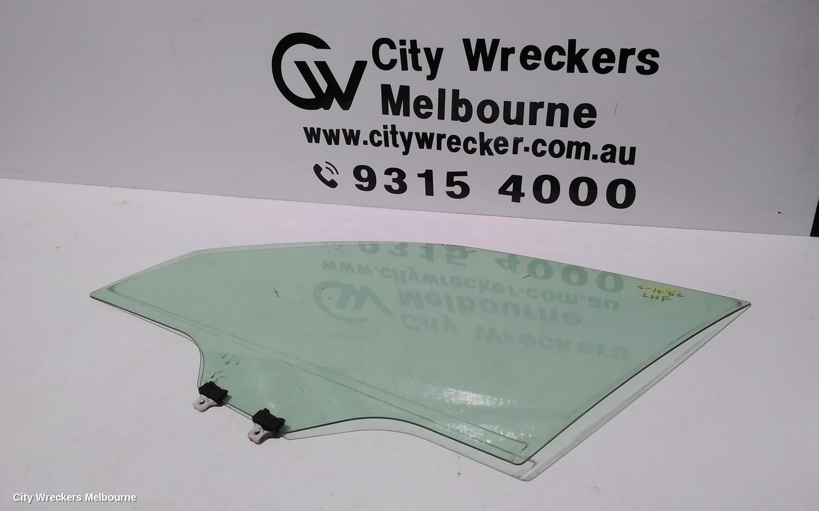 SUBARU FORESTER 2010 Left Front Door Window