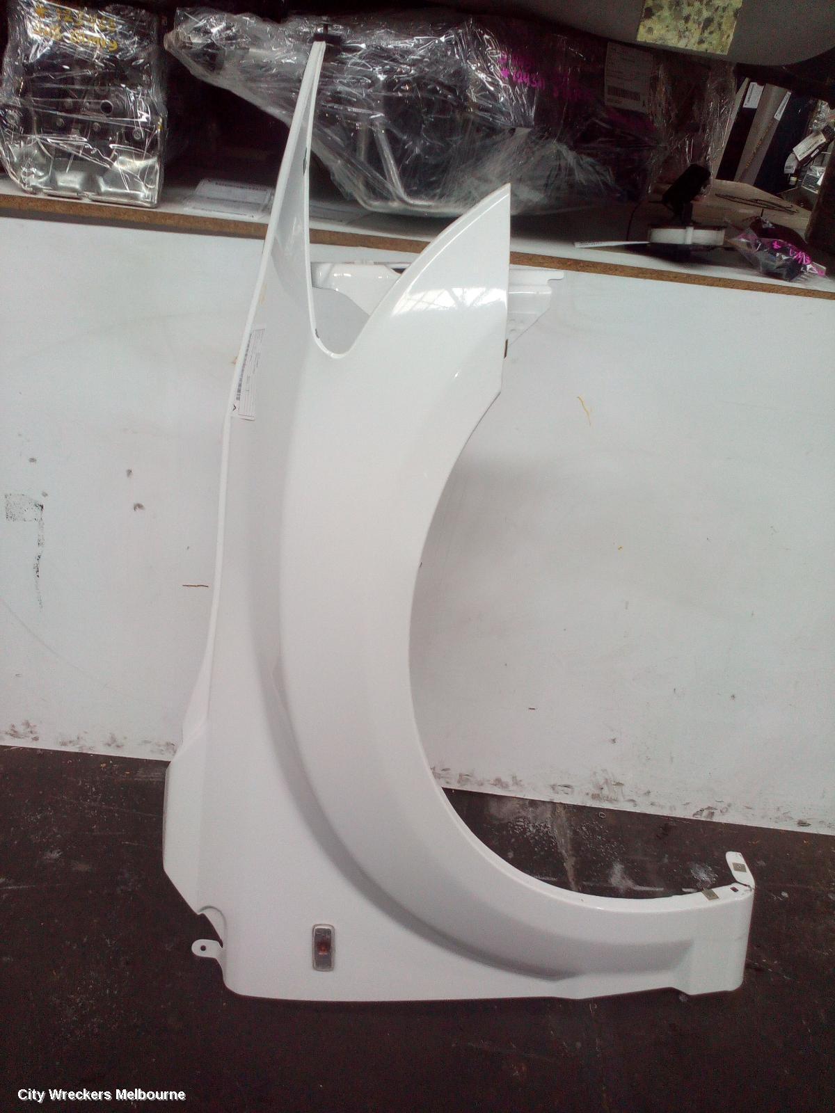 DODGE CALIBER 2012 Right Guard