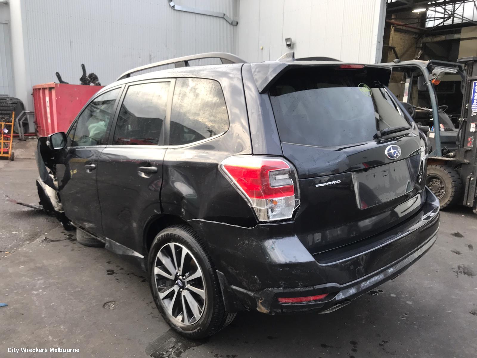 SUBARU FORESTER 2016 Right Rear Door Window