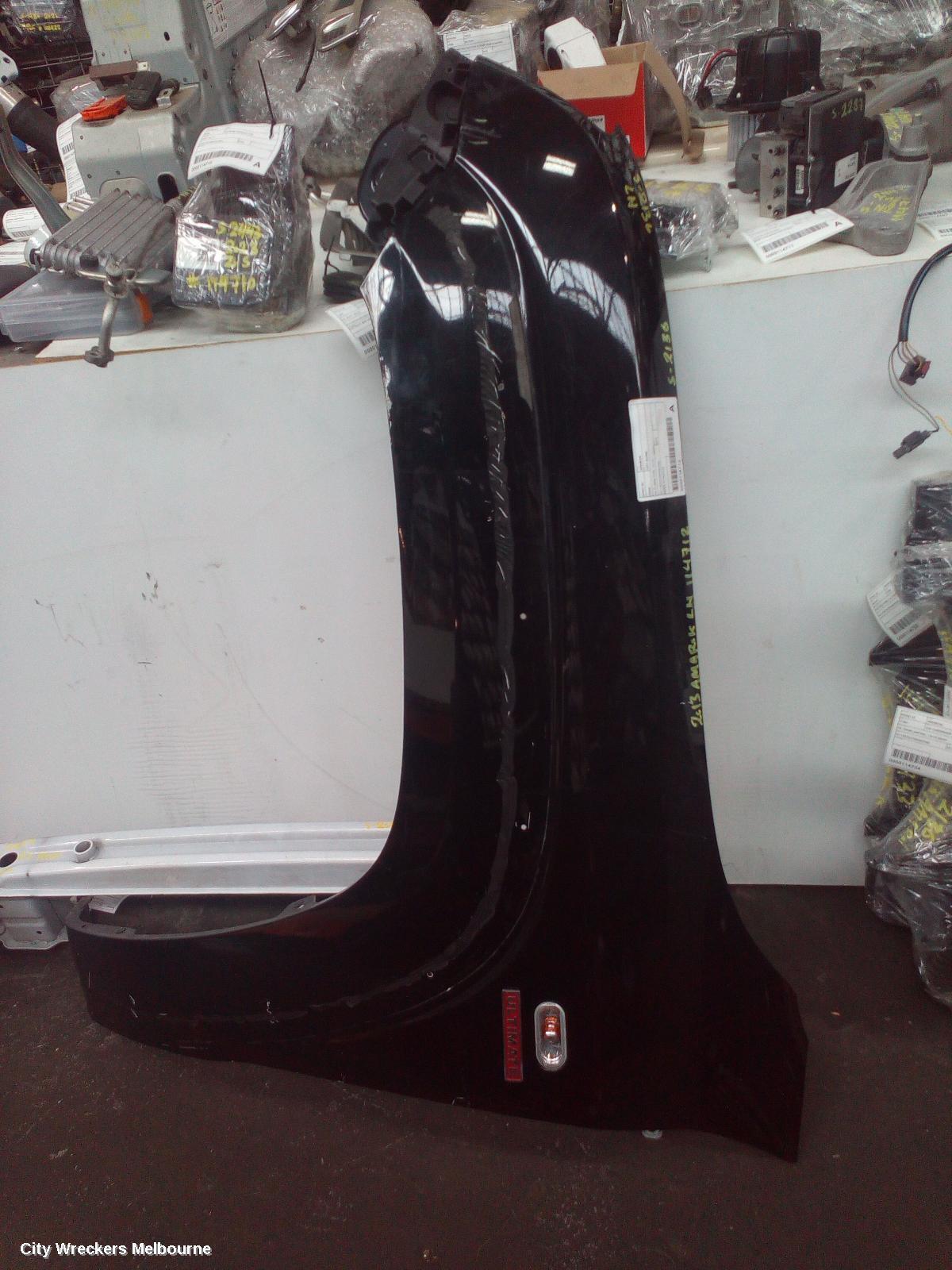 VOLKSWAGEN AMAROK 2013 Left Guard